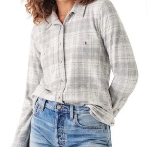 Faherty Legend Sweater Top in Size small